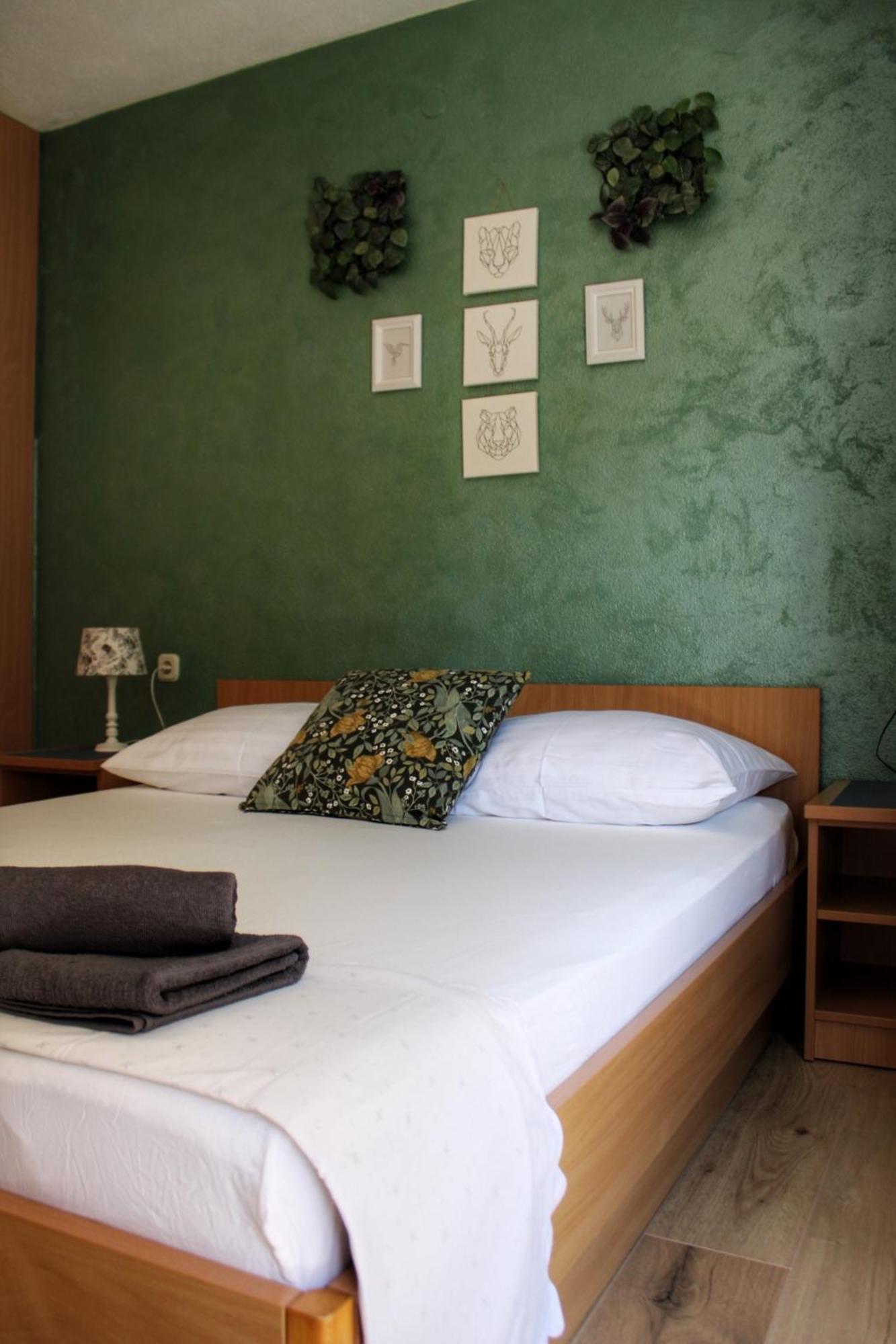 Studio Laura-Spacious Studio On The Main Beach Makarska Exterior foto