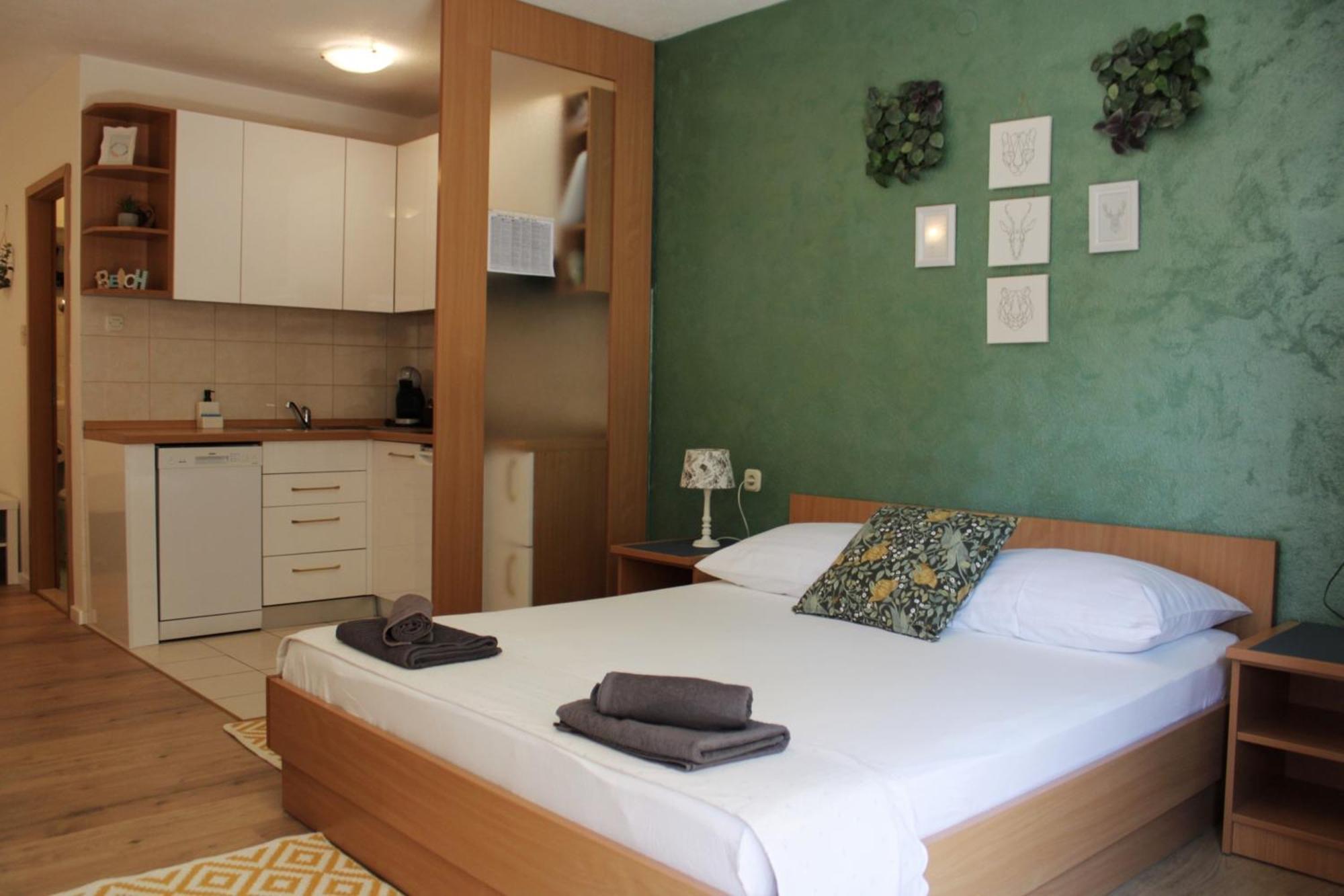 Studio Laura-Spacious Studio On The Main Beach Makarska Exterior foto